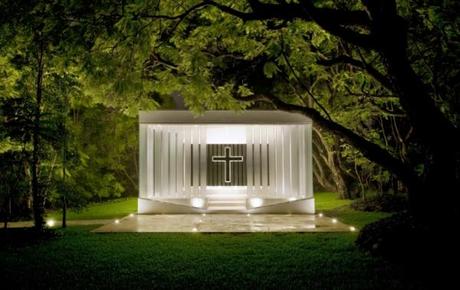 Presentación del Libro:  Dos capillas icónicas confrontadas