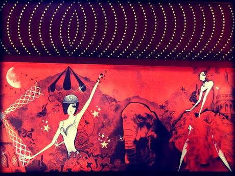 Moulin Rouge: allí la vida es preciosa Moulin Rouge: allí la vida es preciosa