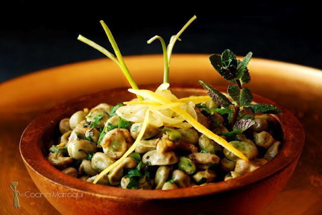 Ensalada tibia de habas frescas