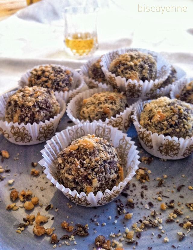 Trufas de alcaravea (o trufas de lo que queráis)