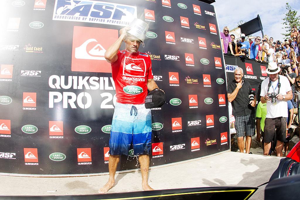Kelly Slater con la mirada en el Quiksilver Pro Gold Coast 2012