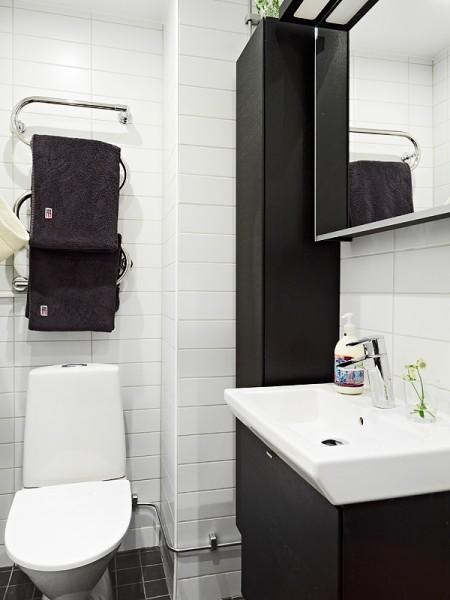 mural de salón muebles de ikea mesa de estudio de caballetes diseño de interiores decoración pisos pequeños decoración nórdica decoración estudios decoración espacios pequeños decoración en blanco Decoración de un pequeño piso de 31m² decoración de interiores escandinavos decoración de estilo nórdico decoración con muebles de ikea cocina de ikea cafetera jarra termo stelton 