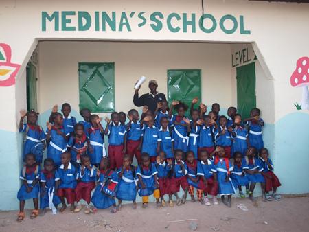 Por una buena causa, escuela en Gambia