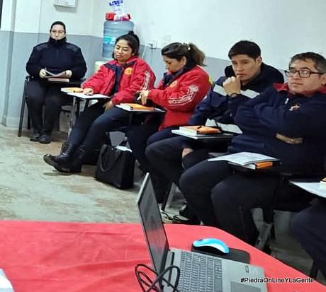 Capacitacón en Centenario sobre materiales peligrosos Capacitacón en Centenario sobre materiales peligrosos