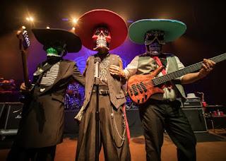 MALDITA VECINDAD: '40 AÑOS DE PAZ Y BAILE' EN ESPAÑA