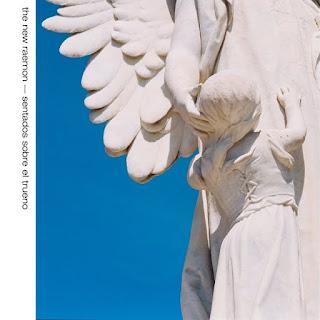 THE NEW RAEMON: 'SENTADOS SOBRE EL TRUENO'