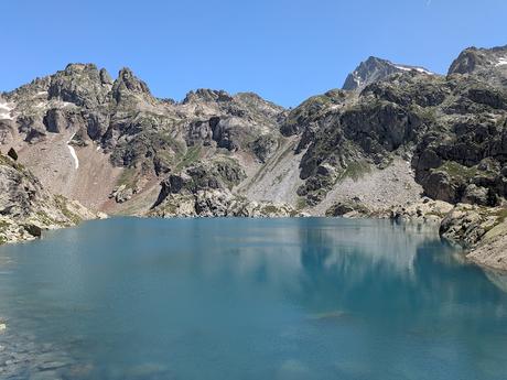 Ibones de Arriel y Respomuso desde la Sarra Ibones de Arriel y Respomuso desde la Sarra