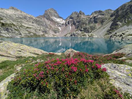 Ibones de Arriel y Respomuso desde la Sarra Ibones de Arriel y Respomuso desde la Sarra