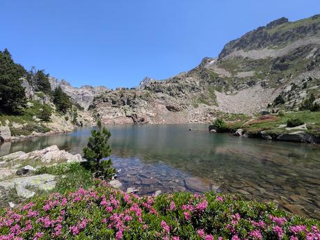 Ibones de Arriel y Respomuso desde la Sarra Ibones de Arriel y Respomuso desde la Sarra