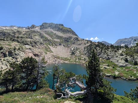 Ibones de Arriel y Respomuso desde la Sarra Ibones de Arriel y Respomuso desde la Sarra