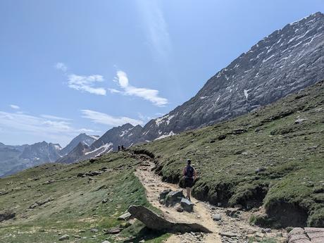 Refugio Serradets desde Bujaruelo Refugio Serradets desde Bujaruelo