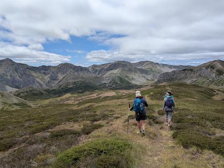 Peña Orniz y Laguna Las Verdes Peña Orniz y Laguna Las Verdes