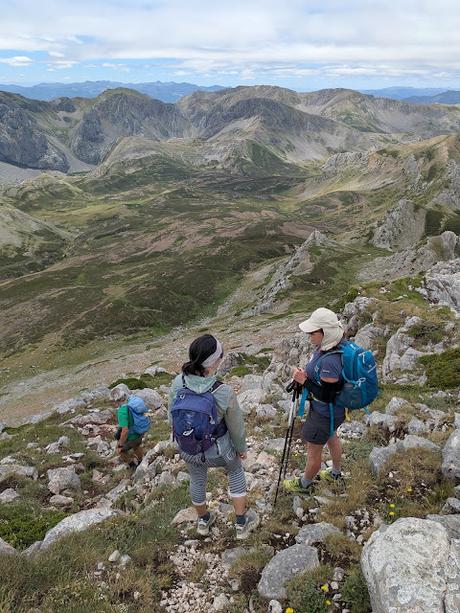 Peña Orniz y Laguna Las Verdes Peña Orniz y Laguna Las Verdes