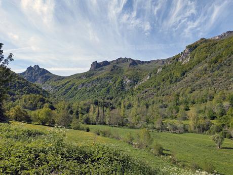 Bigaros y Muñón (Travesía de Saliencia a Torrestío) Bigaros y Muñón (Travesía de Saliencia a Torrestío)