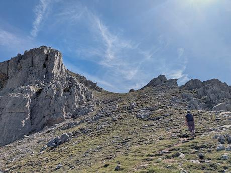 Picos Bodón y Cabañas desde Llamazares Picos Bodón y Cabañas desde Llamazares