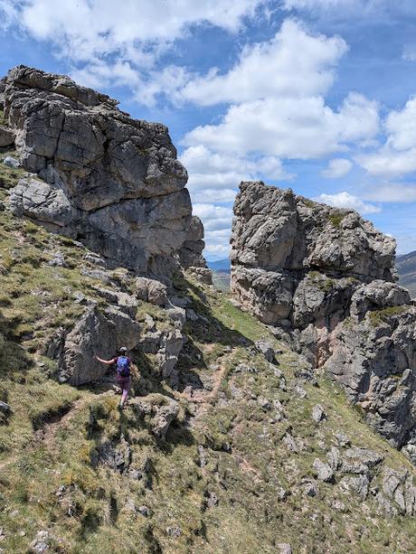 Picos Bodón y Cabañas desde Llamazares Picos Bodón y Cabañas desde Llamazares