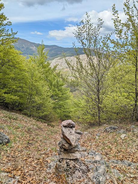 Picos Bodón y Cabañas desde Llamazares Picos Bodón y Cabañas desde Llamazares