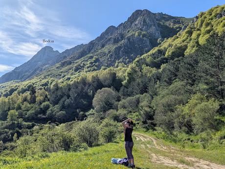 Picos Bodón y Cabañas desde Llamazares Picos Bodón y Cabañas desde Llamazares