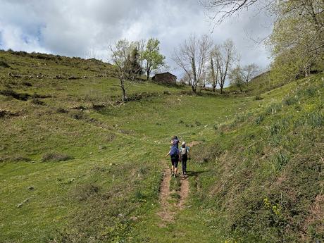 Pico Guanalón desde Soto de Agues Pico Guanalón desde Soto de Agues