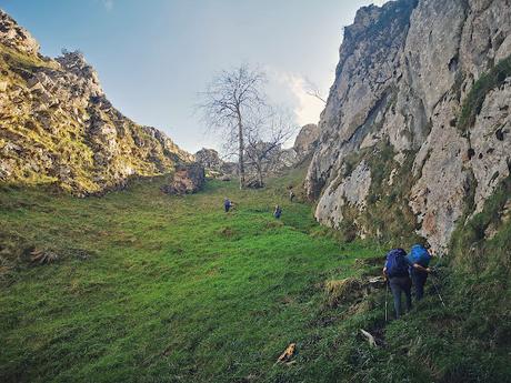De S.Esteban de Cuñaba a Urdón:  Pasá Picayo y Camino de la Peña.