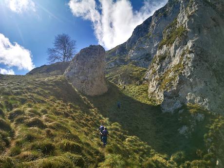 De S.Esteban de Cuñaba a Urdón:  Pasá Picayo y Camino de la Peña.