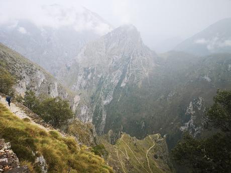 De S.Esteban de Cuñaba a Urdón:  Pasá Picayo y Camino de la Peña.