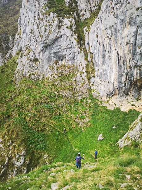 De S.Esteban de Cuñaba a Urdón:  Pasá Picayo y Camino de la Peña.