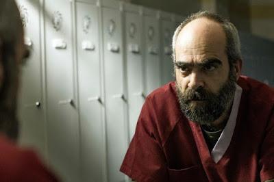 Quien a hierro mata + Balas de papel