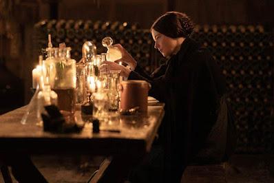 Mama sapiens + Madame Clicquot + A good woman Mama sapiens + Madame Clicquot + A good woman