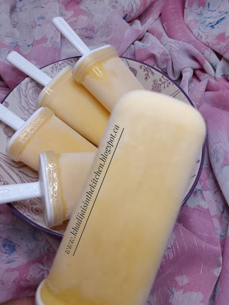 SUCETTES GLACÉES À LA MANGUE / MANGO POPSICLES / PALETAS HELADAS DE MANGO /مصاصات المانجو المجمدة