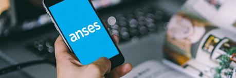 Préstamos para AUH y jubilados: cómo sacar un crédito desde el celular en 2025