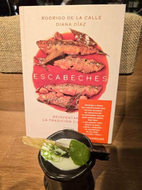 «Escabeches» del chef Rodrigo de la Calle y la chef Diana Díaz, Editorial Planeta Gastro «Escabeches» del chef Rodrigo de la Calle y la chef Diana Díaz, Editorial Planeta Gastro