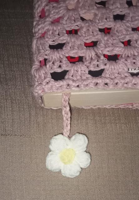 UN NUEVO LIBRO QUE SALE DE VIAJE BIEN PROTEGIDO UN NUEVO LIBRO QUE SALE DE VIAJE BIEN PROTEGIDO