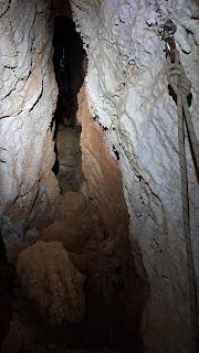 Avances de los trabajos espeleológicos en Santiago-Pontones (Jaén) Avances de los trabajos espeleológicos en Santiago-Pontones (Jaén)