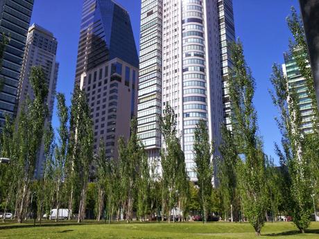 Recorriendo la ciudad de Buenos Aires: Puerto Madero. PMedificios.jpg