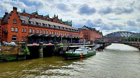 ALEMANIA :  LOS CANALES DEL SPEICHERSTADT  DE HAMBURGO