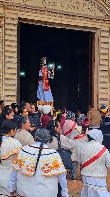 BOLIVIA: LA FESTIVIDAD DE LOS YARITUSES EN LAS MISIONES DE CHIQUITOS BOLIVIA: LA FESTIVIDAD DE LOS YARITUSES EN LAS MISIONES DE CHIQUITOS