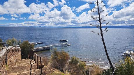 BOLIVIA : LAS ISLAS DEL SOL Y LA LUNA EN EL LAGO TITICACA BOLIVIA : LAS ISLAS DEL SOL Y LA LUNA EN EL LAGO TITICACA