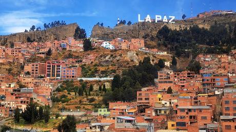 BOLIVIA: LA PAZ, LA CIUDAD SUMERGIDA EN UNA CALDERA BOLIVIA: LA PAZ, LA CIUDAD SUMERGIDA EN UNA CALDERA