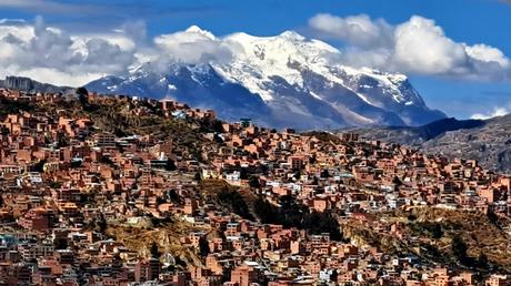BOLIVIA: LA PAZ, LA CIUDAD SUMERGIDA EN UNA CALDERA BOLIVIA: LA PAZ, LA CIUDAD SUMERGIDA EN UNA CALDERA