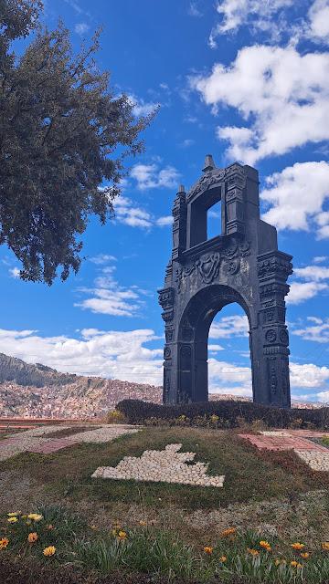 BOLIVIA: LA PAZ, LA CIUDAD SUMERGIDA EN UNA CALDERA BOLIVIA: LA PAZ, LA CIUDAD SUMERGIDA EN UNA CALDERA