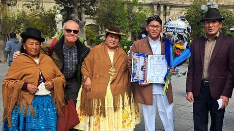 BOLIVIA: LA PAZ, LA CIUDAD SUMERGIDA EN UNA CALDERA BOLIVIA: LA PAZ, LA CIUDAD SUMERGIDA EN UNA CALDERA
