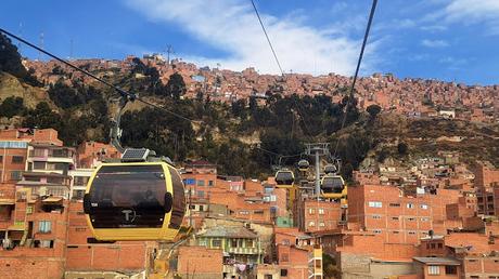 BOLIVIA: LA PAZ, LA CIUDAD SUMERGIDA EN UNA CALDERA BOLIVIA: LA PAZ, LA CIUDAD SUMERGIDA EN UNA CALDERA