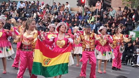 BOLIVIA: LA FIESTA DEL GRAN PODER EN LA PAZ BOLIVIA: LA FIESTA DEL GRAN PODER EN LA PAZ