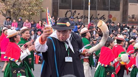 BOLIVIA: LA FIESTA DEL GRAN PODER EN LA PAZ BOLIVIA: LA FIESTA DEL GRAN PODER EN LA PAZ