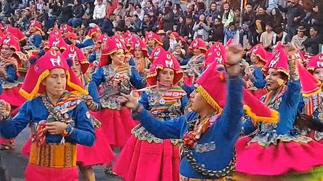 BOLIVIA: LA FIESTA DEL GRAN PODER EN LA PAZ BOLIVIA: LA FIESTA DEL GRAN PODER EN LA PAZ