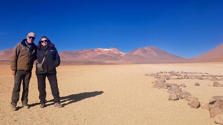 BOLIVIA : EL P. N. EDUARDO AVAROA Y EL VOLCÁN SOL DE MAÑANA BOLIVIA : EL P. N. EDUARDO AVAROA Y EL VOLCÁN SOL DE MAÑANA