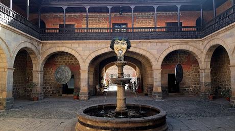 BOLIVIA : POTOSÍ, LA CIUDAD MINERA BOLIVIA : POTOSÍ, LA CIUDAD MINERA