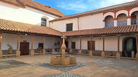 BOLIVIA : POTOSÍ, LA CIUDAD MINERA BOLIVIA : POTOSÍ, LA CIUDAD MINERA