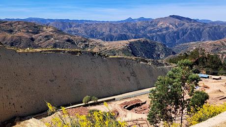 BOLIVIA : EL PARQUE CRETÁCICO CAL ORCKO